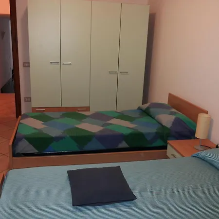 Via Del Mirto شقة